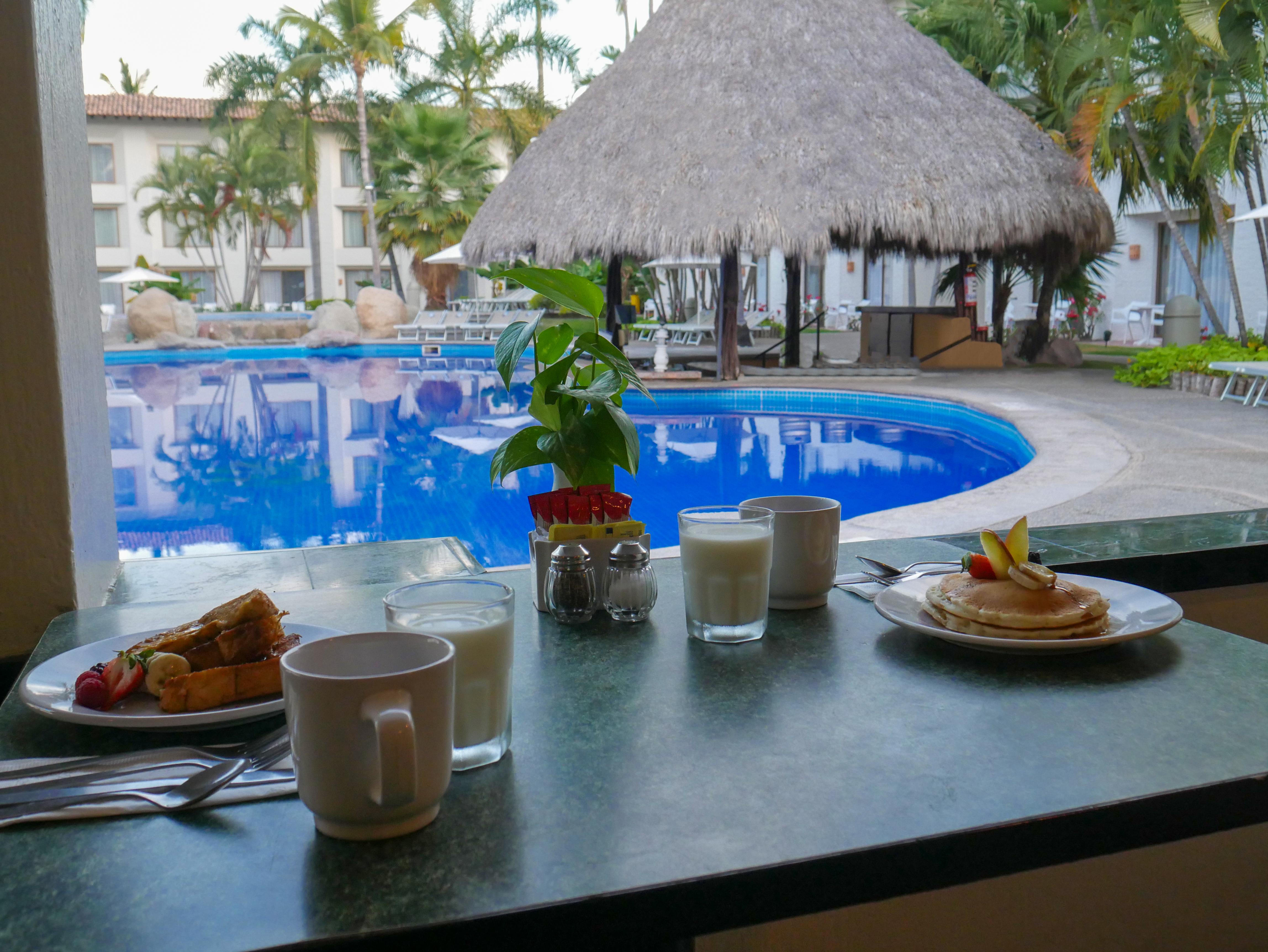 Plaza Pelicanos Club Resort